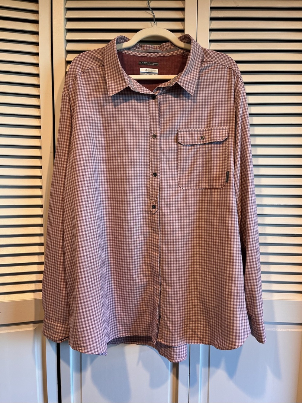 Columbia Red / Pink Check Button-Down Shirt - BREATHABLE!  Unisex!
